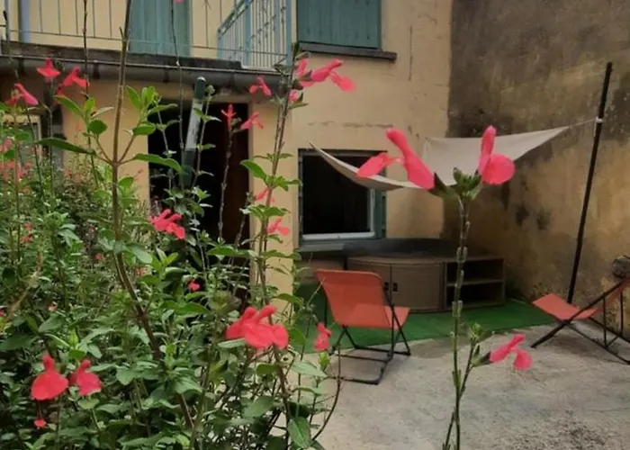 Terrasse Avec Vue-spa-clim Sur Les 2 Niveaux-famille-vacances-week-end Preixan